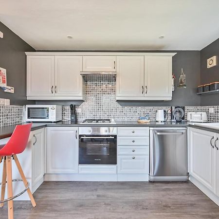 3 Bed Lodge With Ev Point Truro Exterior photo