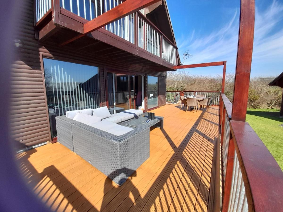 3 Bed Lodge With Ev Point Truro Exterior photo