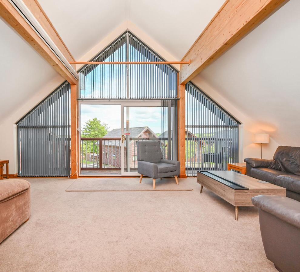 3 Bed Lodge With Ev Point Truro Exterior photo